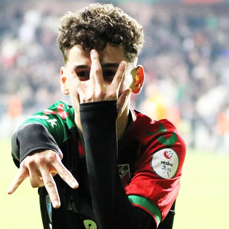 Trabzonspor'dan gelece�e yat�r�m: Adem Ye�ilyurt