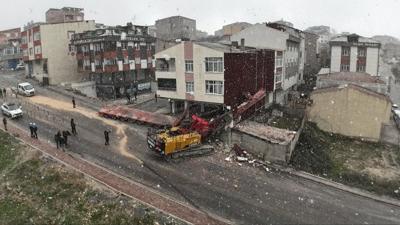 Trafikte vin� facias�! Korku dolu anlar kameraya yans�d�