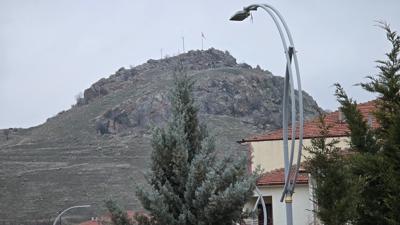 Medeniyete ev sahipli�i yapt�: Saraykent Y�lan Boynu Tepesi ke�fedilmeyi bekliyor!