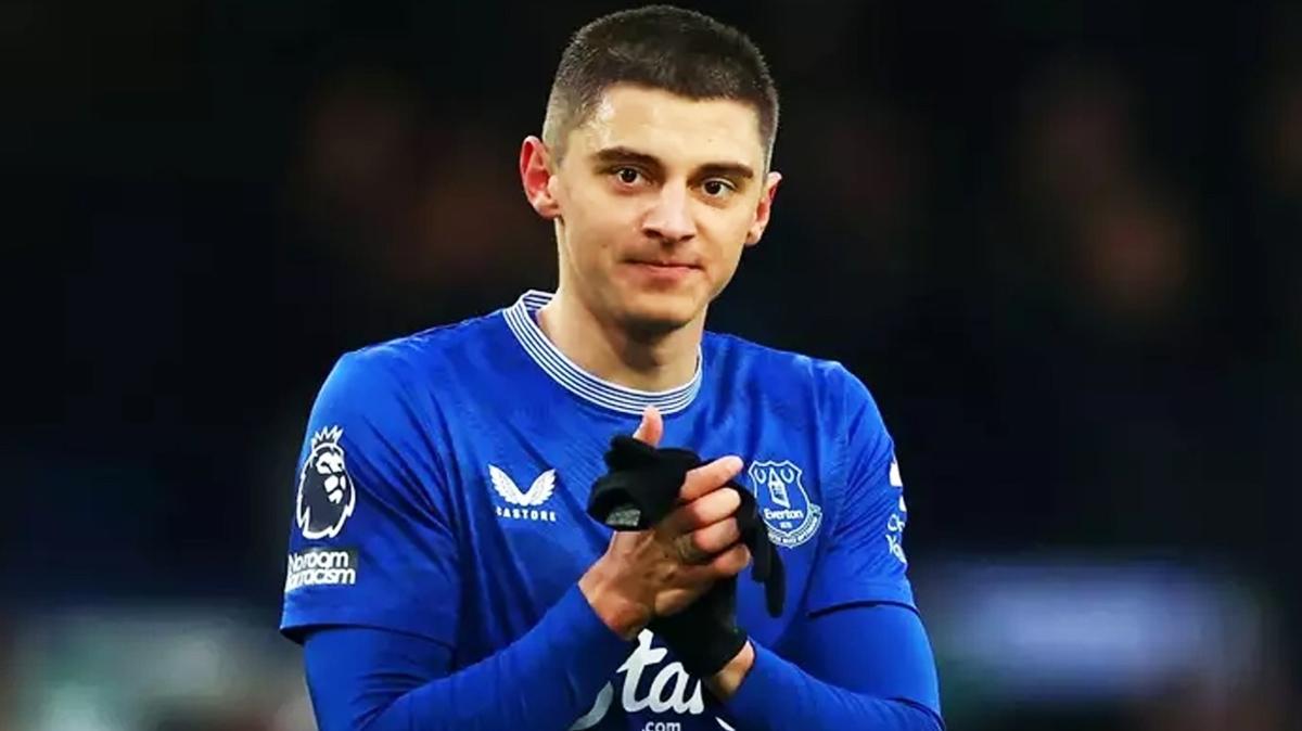 Vitaliy Mykolenko Galatasaray Transfer foto�raflar� resimleri