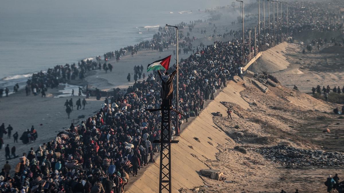 �srail Ordusu Gazze �eridi Filistinli �ocuk foto�raflar� resimleri