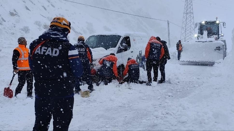 AFAD'dan kar açıklaması... 27 il için uyarı verildi
