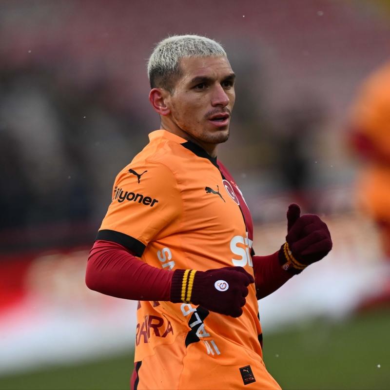 �tiraf geldi! 'Bir T�rk kad�n�na a��k oldum'