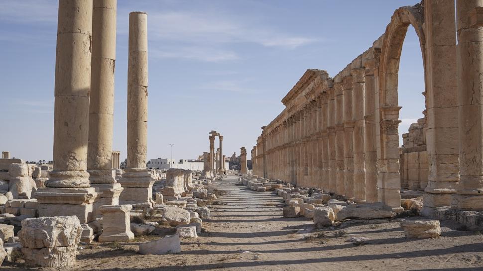 Savaş, onun güzelliğine gölge düşüremedi