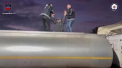 Diyarbak�r'da insanl�k d��� g�r�nt�: At�k tankerinde bulundular