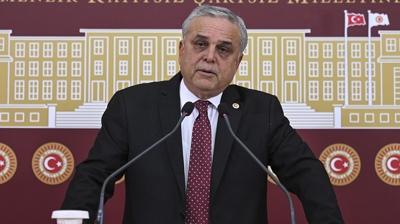 CHP'den istifa edip a��klad�: �ar�amba g�n� AK Parti'ye ge�iyorum