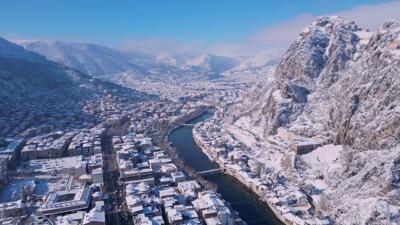 Kar alt�ndaki Amasya kartpostall�k g�r�nt�ler sundu