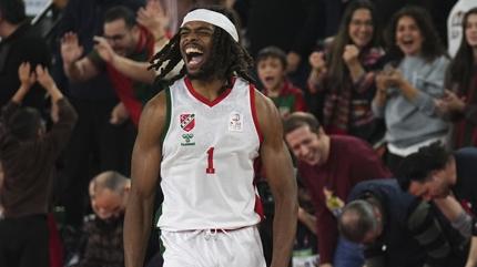 Kar��yaka Basketbol, bu sezon 3. kez kazand�