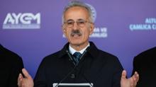 Bakan Uralo�lu rakam verdi: 1,1 milyardan fazla ara� ge�i�i oldu