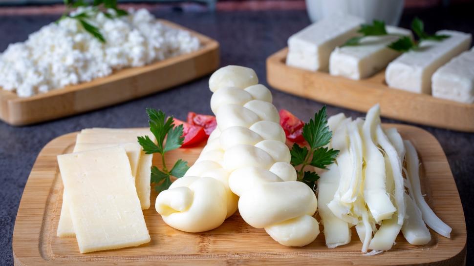 Yağlı peynir gençleştiriyor mu?