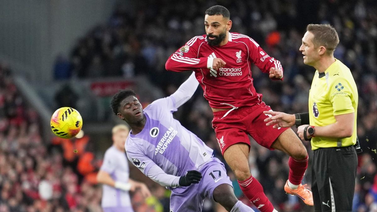 brighton carlos baleba manchester united foto�raflar� resimleri