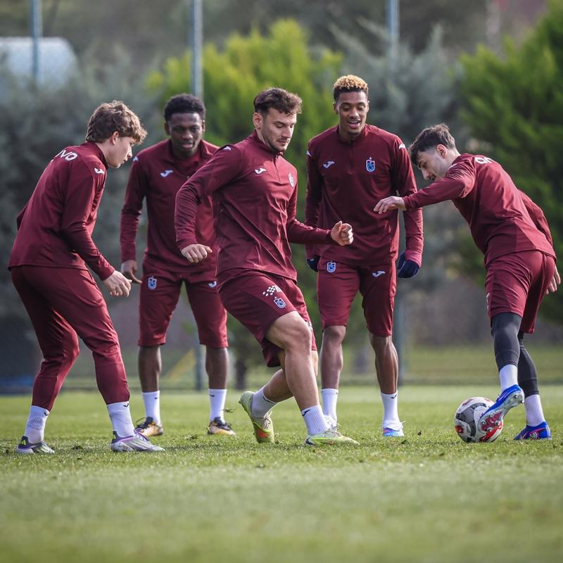 Trabzonspor'un Galatasaray ma�� kamp kadrosu belli oldu