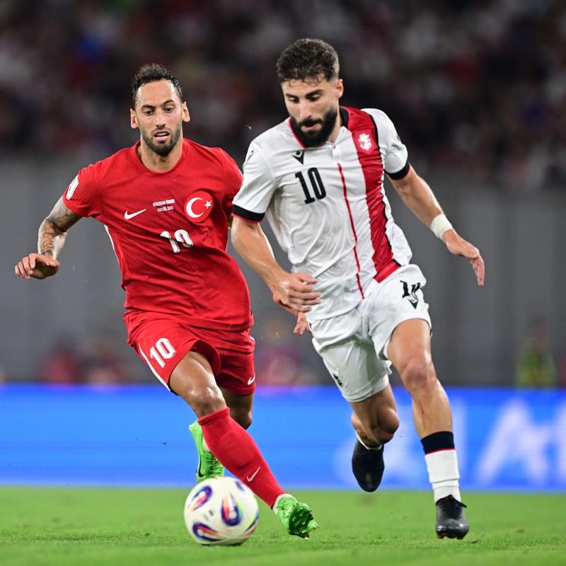 Be�ikta� ve Fenerbah�e istiyor! S�per Lig devleri G�rc� futbolcu i�in yar��ta