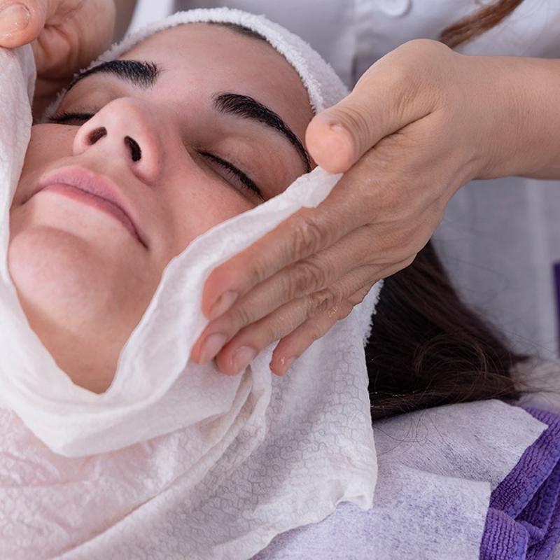 Buhar�n y�ze 7 faydas�: Buhar cilt lekelerini yok eder mi?