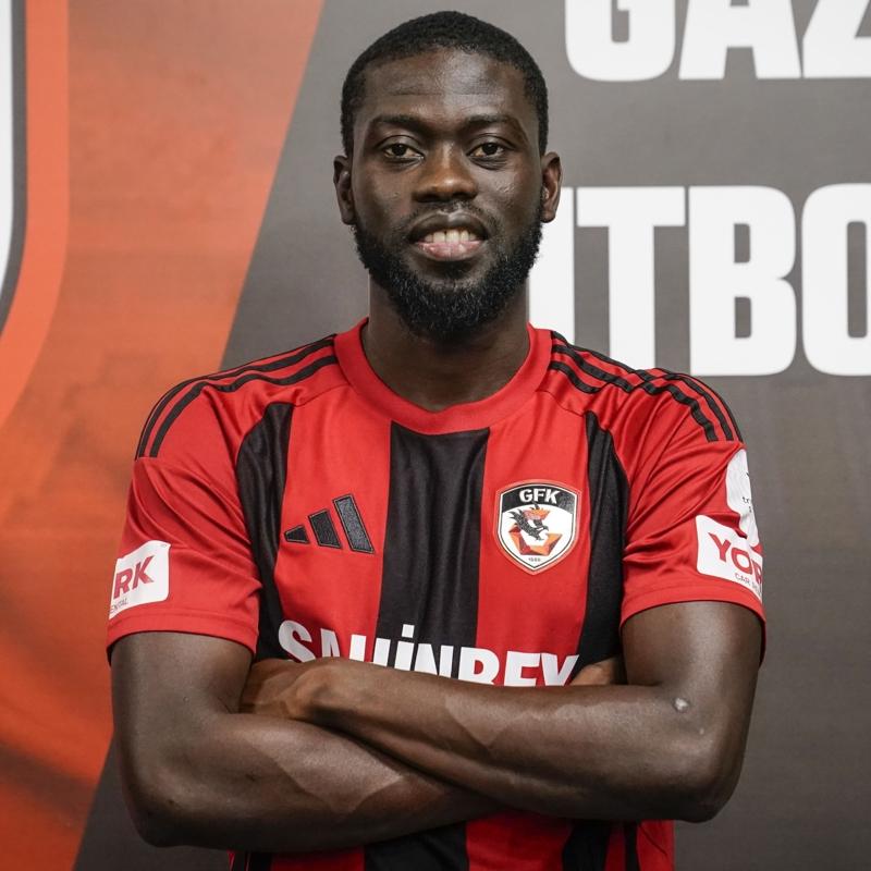 Gaziantep FK'da Badou Ndiaye ayr�l��� duyuruldu