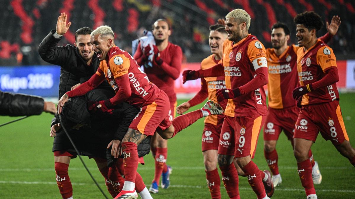 Galatasaray Trabzonspor S�per Kupa foto�raflar� resimleri
