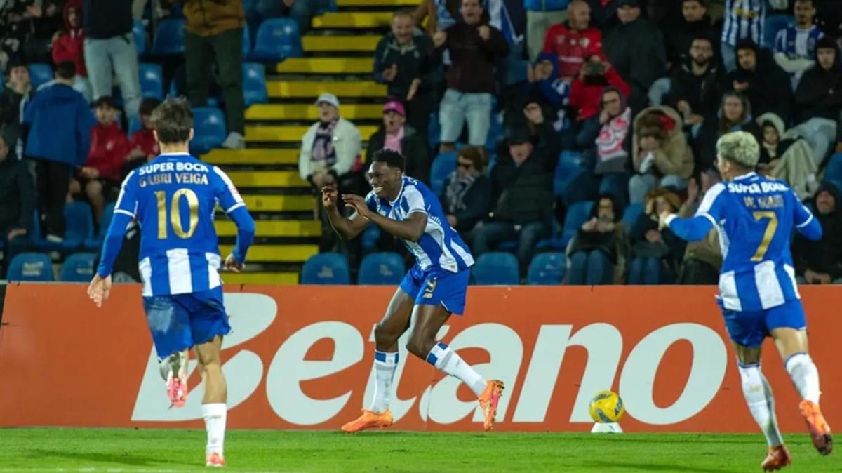 Porto Lider Portekiz Lig Santa Clara Ma�� foto�raflar� resimleri