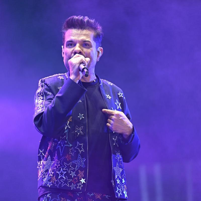 T�m gelinlerin favori �ark�s�: Bak�n o �ark�s�n� kimin i�in yazm��!