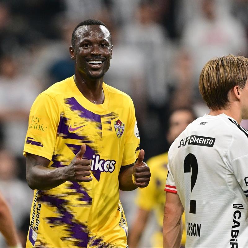 Ey�pspor'da ayr�l�k: Mame Thiam ile vedala��ld�