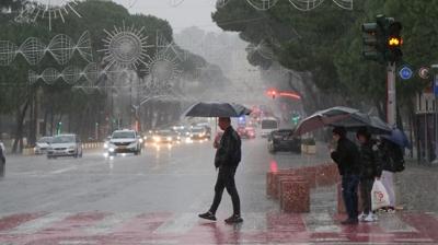 Balkanlar �iddetli ya���lar teslim