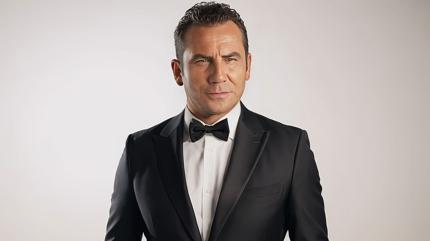 2 alb�m�ne tedbir istedi