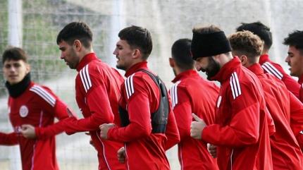 Antalyaspor'da ikinci yar� mesaisi s�r�yor