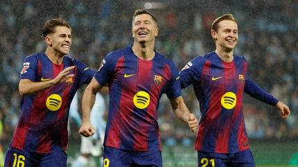 Lewandowski, Barcelona'da kal�yor