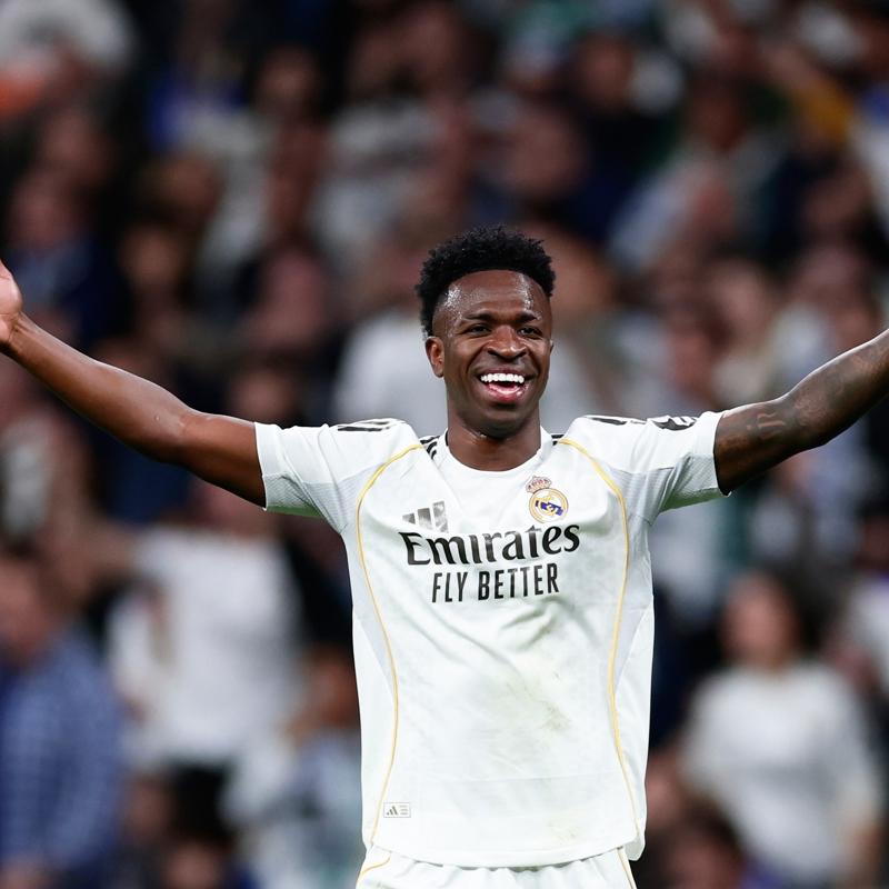 Vinicius Junior'dan tak�m arkada�lar�na sitem: En az�ndan pas verin