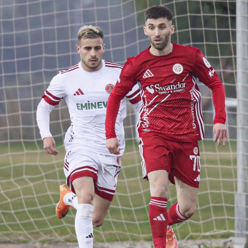 Antalyaspor, haz�rl�k ma��nda �mraniyespor'a ma�lup oldu