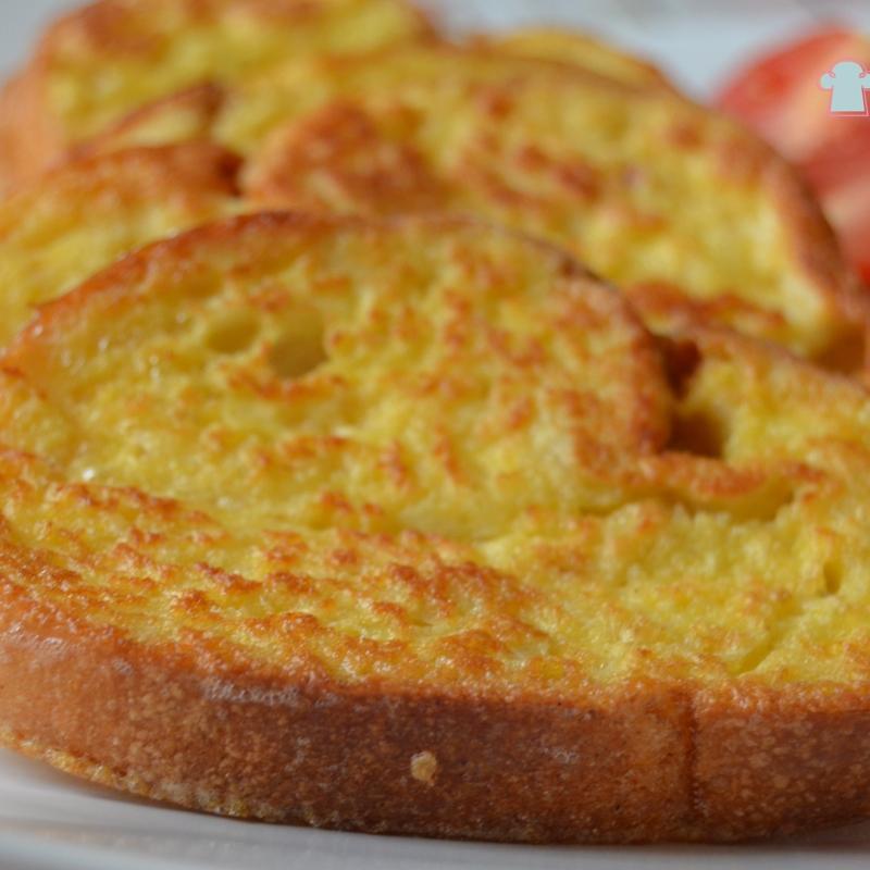 Bayat ama lezzetli: Yumurtal� ekmek tarifi, k�y�r k�y�r