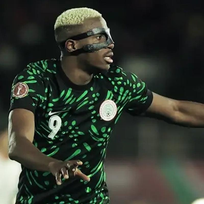 Lewa'n�n yerine Osimhen