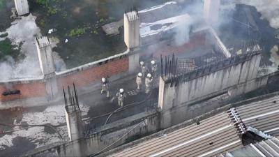 Gaziosmanpa�a'da avize deposunda ��kan yang�n s�nd�r�ld�