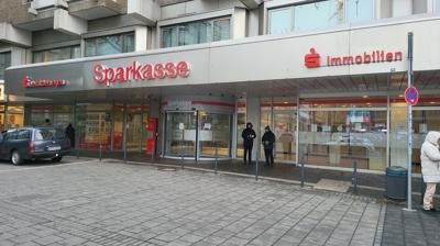 Milyonluk Sparkasse skandal�: Hukuki s�re� ba�l�yor