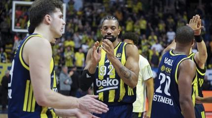 Fenerbah�e Beko, Dubai Basketbol deplasman�nda