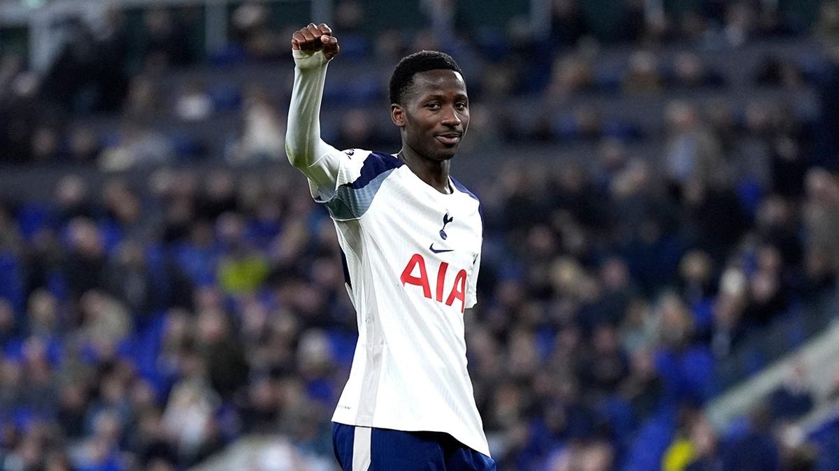 Galatasaray Pape Matar Sarr� transfer foto�raflar� resimleri