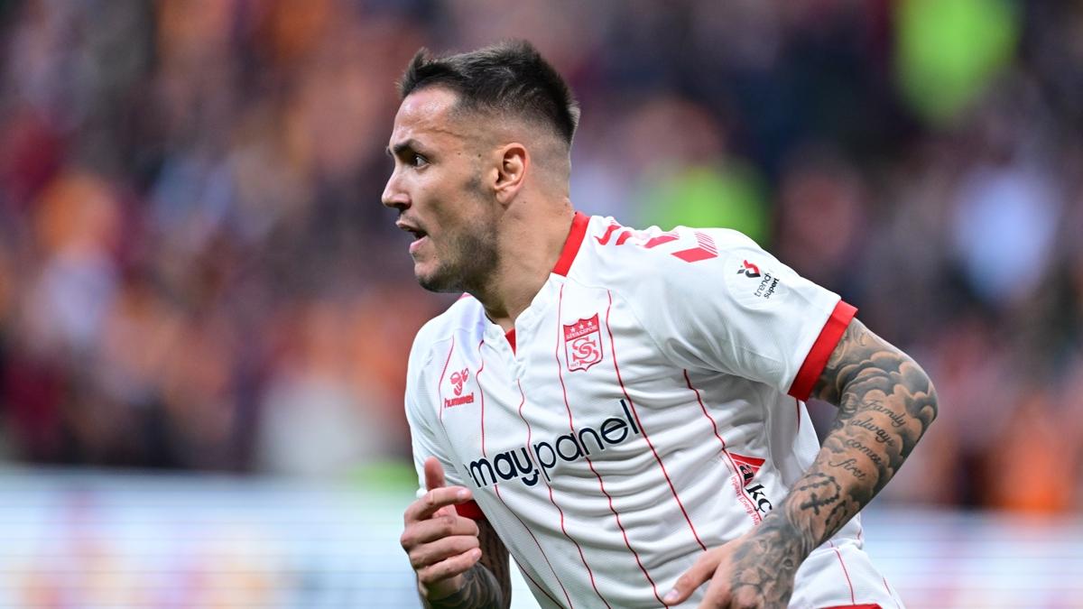 Sivasspor Rey Manaj transfer foto�raflar� resimleri