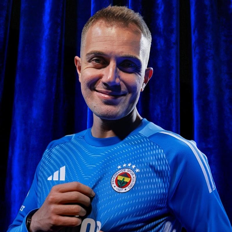 �mzay� att�! Mert G�nok resmen Fenerbah�e'de