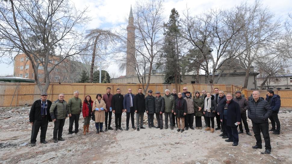 Ödüllü Suriçi Camikebir projesi yerinde incelendi... Kentsel dönüşümde tarih hassasiyeti