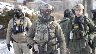 ABD'de i� gerilim art�yor... Ulusal Muhaf�zlara haz�rlan�n emri