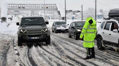 Bolu Da�� zincirsiz ticari ara�lar�n ge�i�ine kapat�ld�