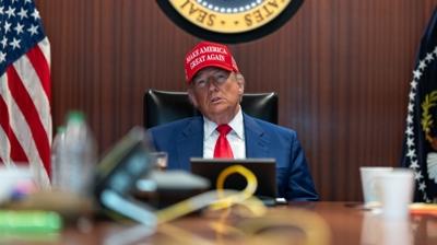 Trump'tan İran tehdidi... 'Çok sert şekilde vuracağız'