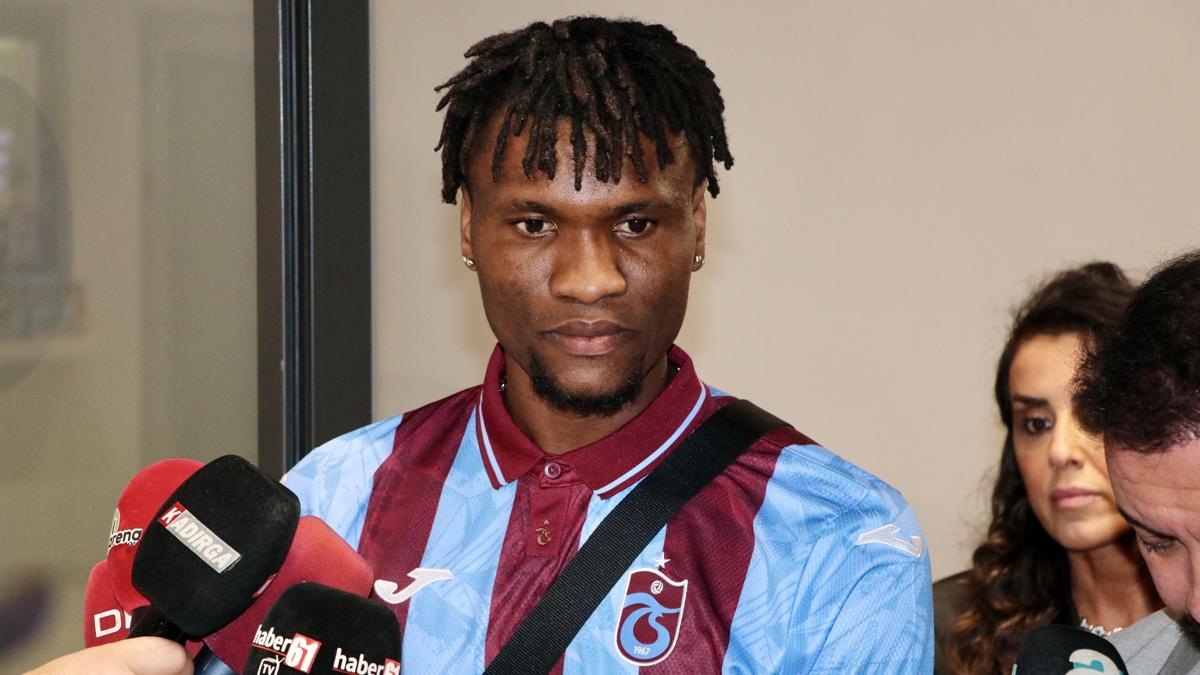 trabzonspor Chibuike Nwaiwu transfer foto�raflar� resimleri