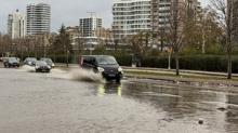 �stanbul'da f�rt�na hayat� olumsuz etkiledi