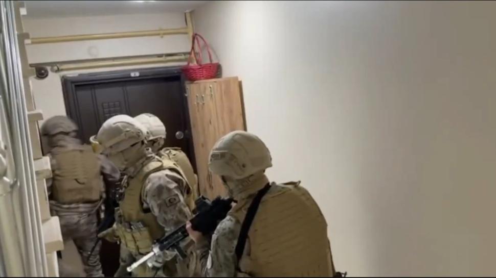 Gençleri suç makinesi yaptılar! 21 ilde 96 gözaltı