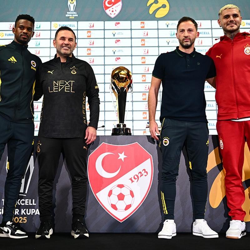 Ortak bas�n toplant�s�! �ki teknik adam konu�tu