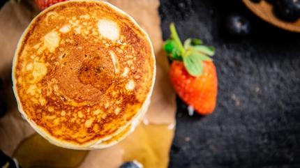 ��i tam k�vam�nda d��� yumu�ac�k: ��tah kabartan pankek tarifi