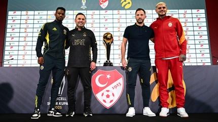 Ortak bas�n toplant�s�! �ki teknik adam konu�tu