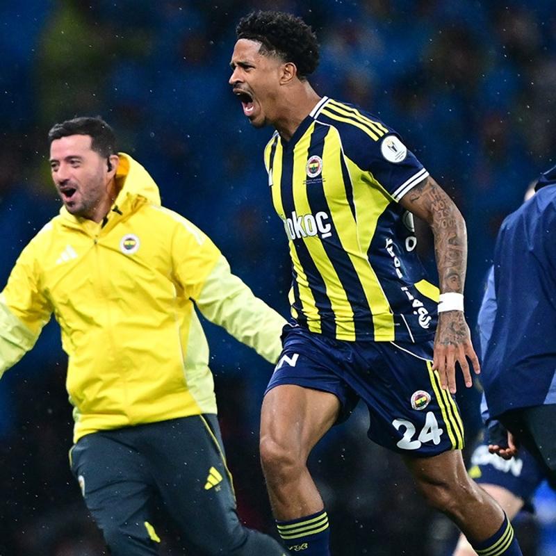 Gol�n� att� devam edemedi! Fenerbah�e'de sakatl�k