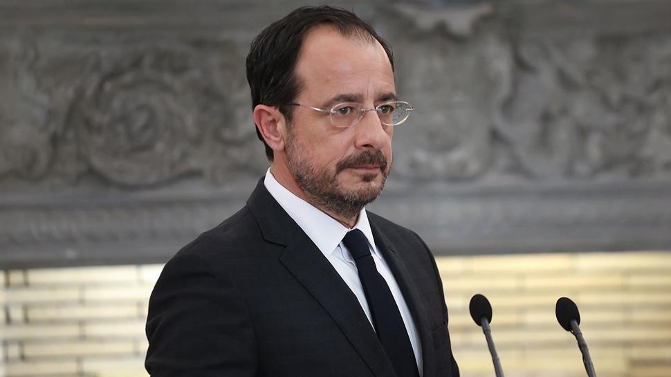 Rum kesimi karıştı: Hristodulidis'ten rüşvet skandalı