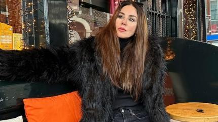 Tek kelimelik a�k yan�t�! Herkesi merakland�rd�